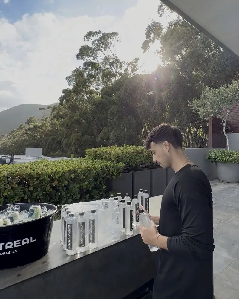 Setting up Peak Hydration at a Montreal Coffee & Bagels pop-up